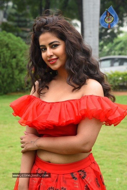 Avika Gor New Photos - 14 / 21 photos