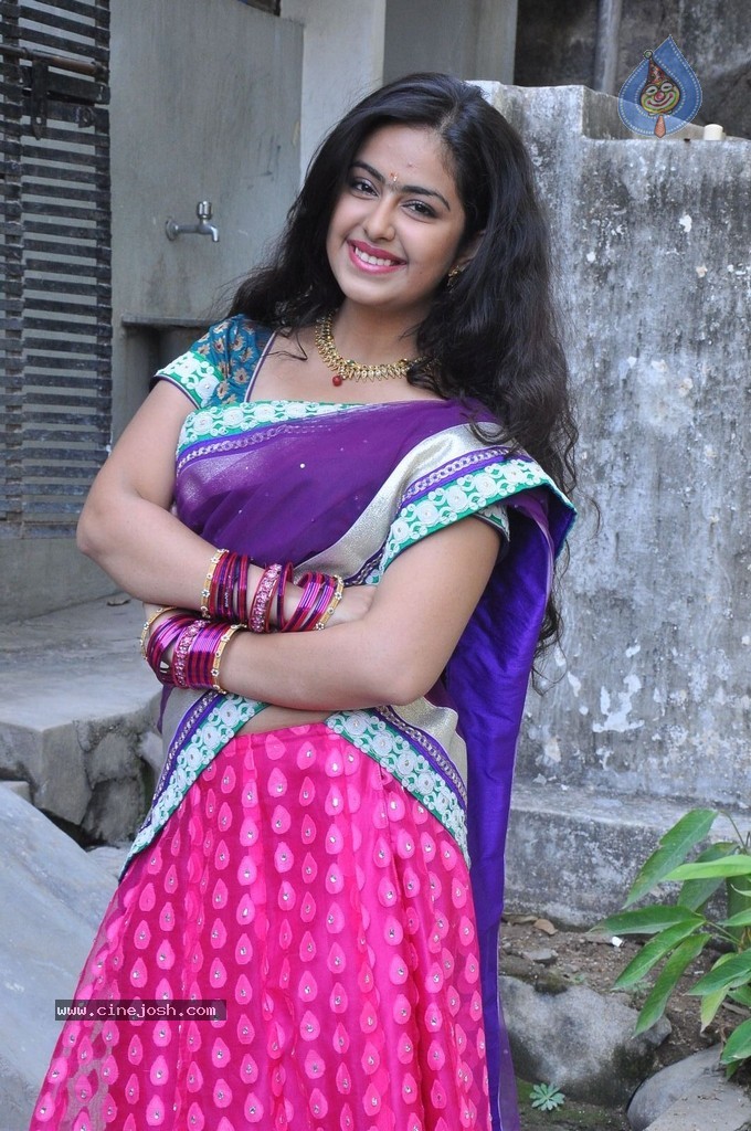 Avika Gor New Stills - 46 / 116 photos