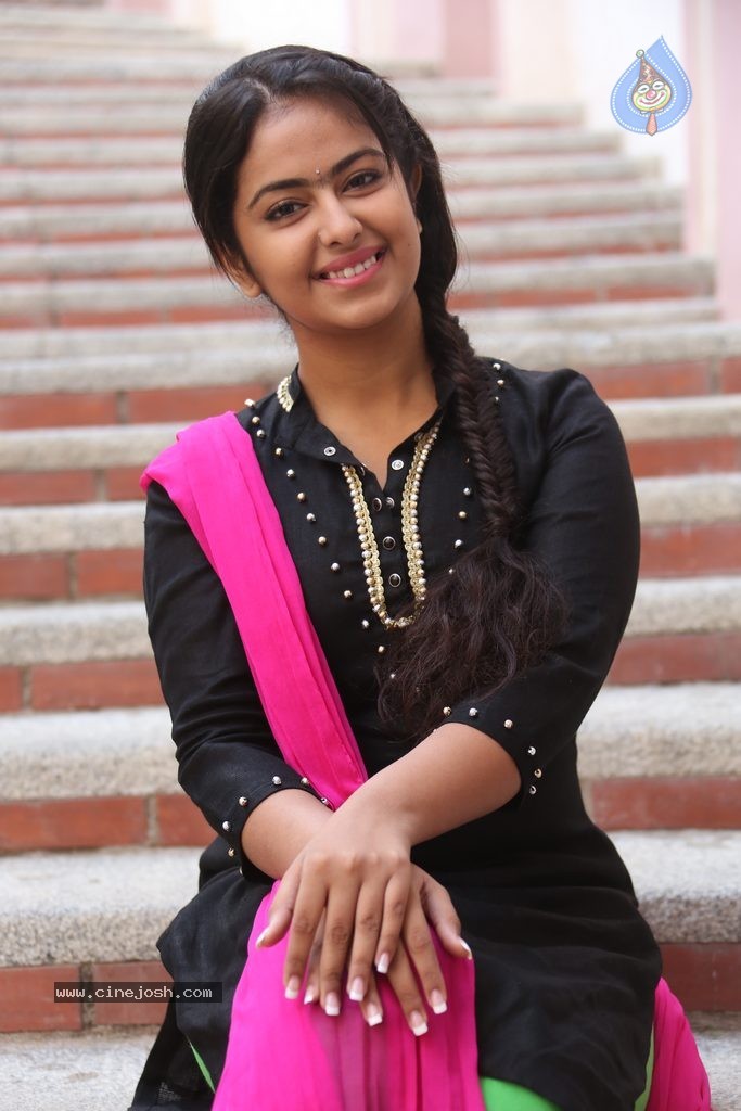 Avika Gor New Stills - 19 / 102 photos