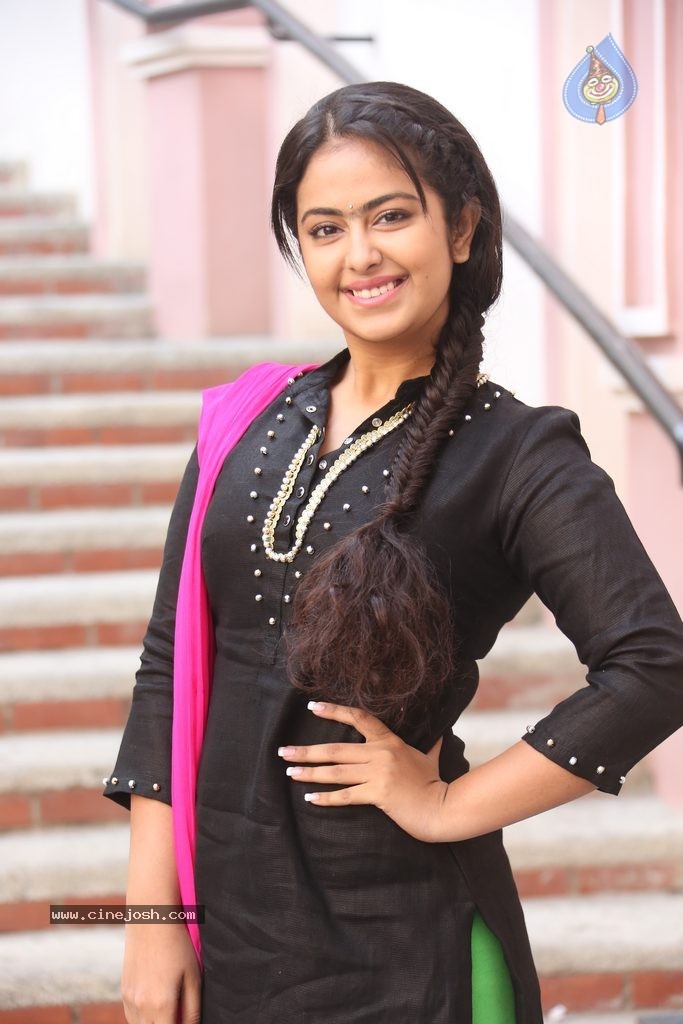 Avika Gor New Stills - 36 / 102 photos