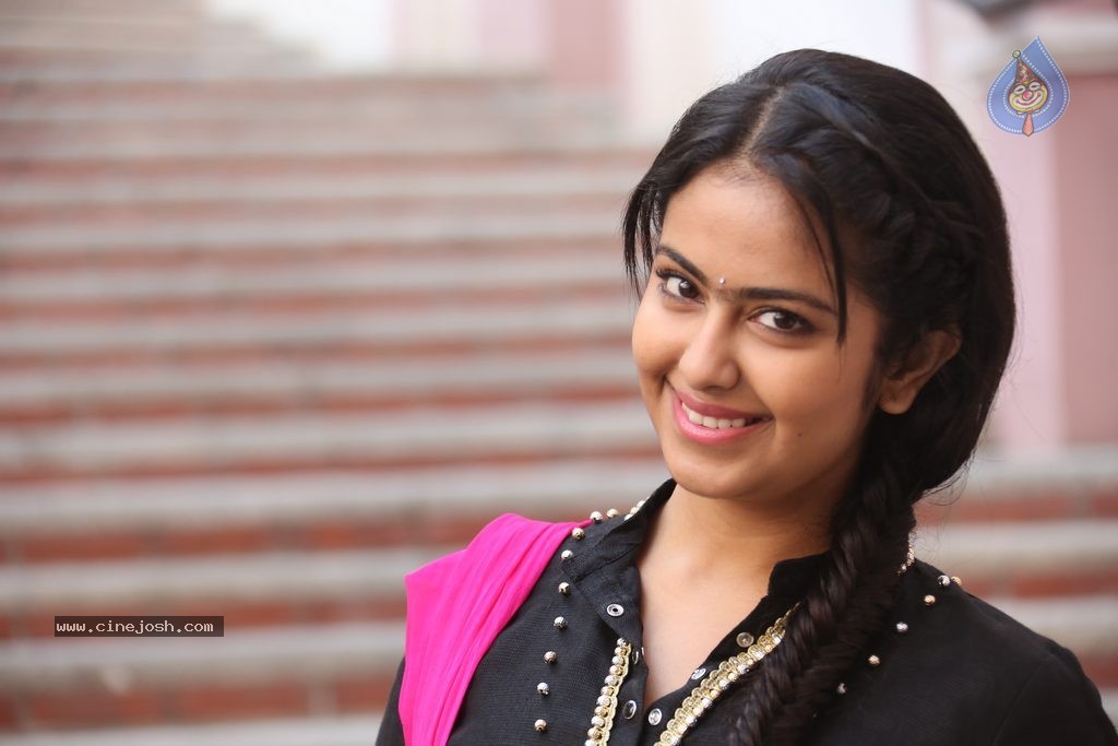Avika Gor New Stills - 51 / 102 photos