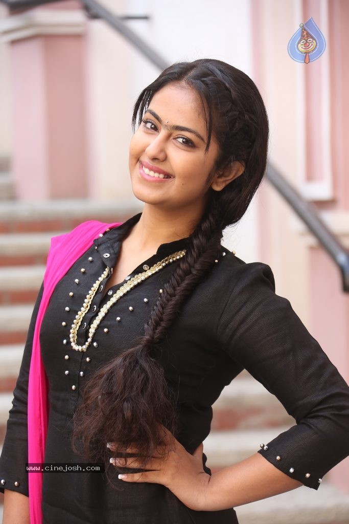 Avika Gor New Stills - 99 / 102 photos