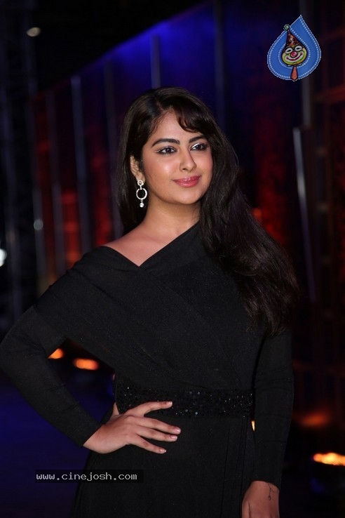 Avika Gor Photos - 16 / 18 photos