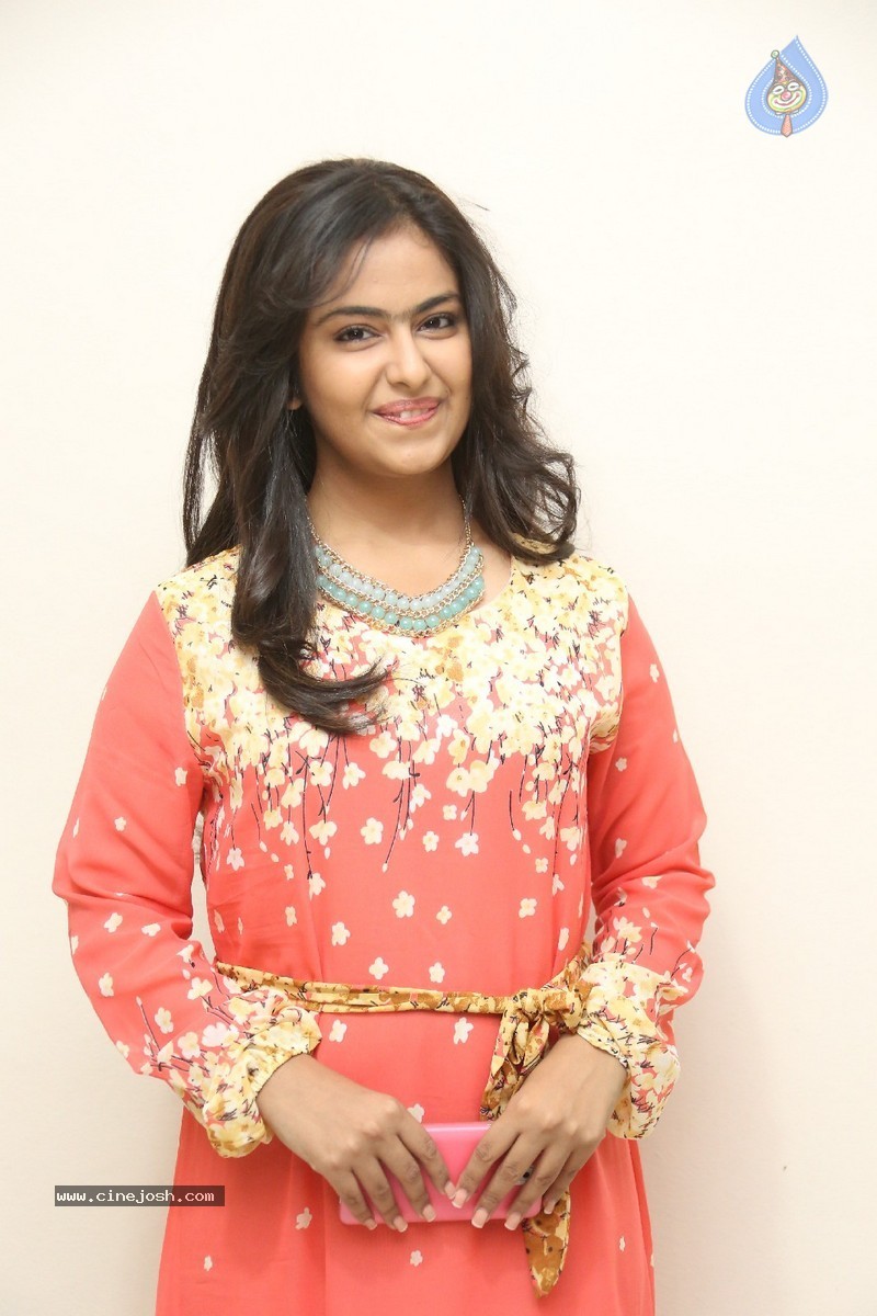 Avika Gor Stills - 43 / 112 photos
