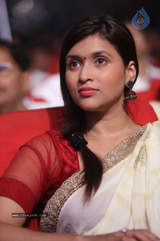 Barbie Chopra New Stills - 35 / 90 photos