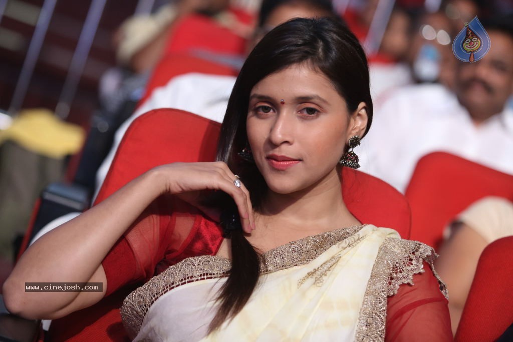 Barbie Chopra New Stills - 75 / 90 photos
