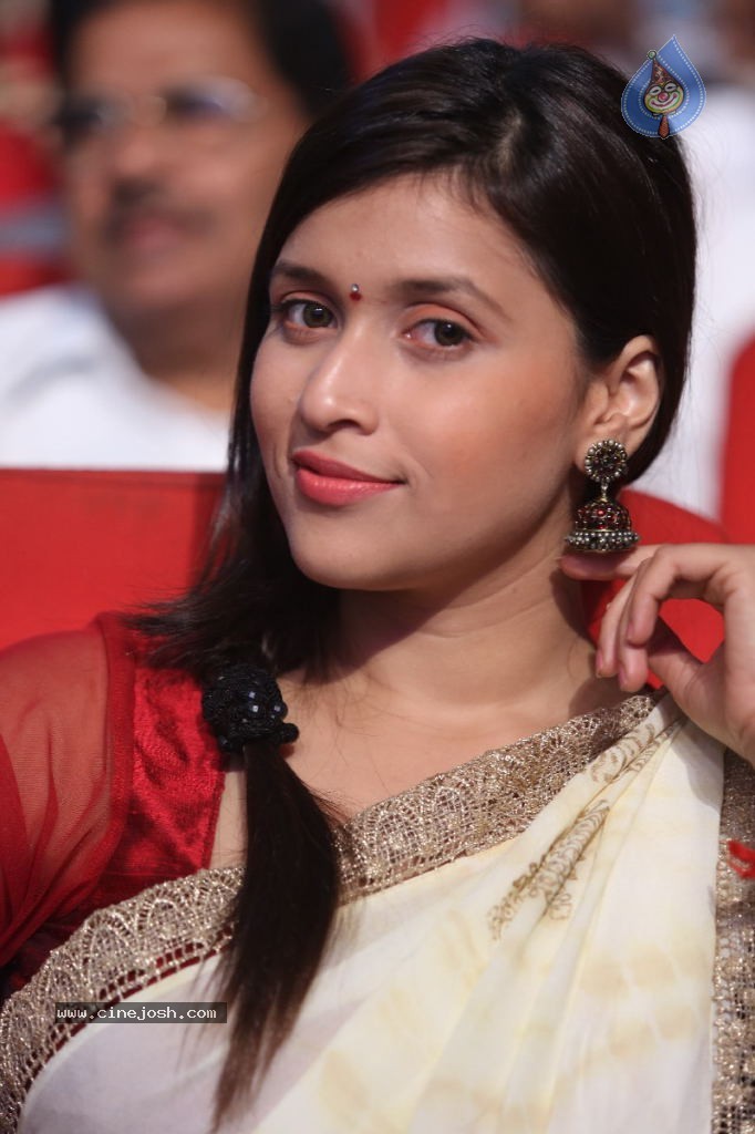 Barbie Chopra New Stills - 78 / 90 photos