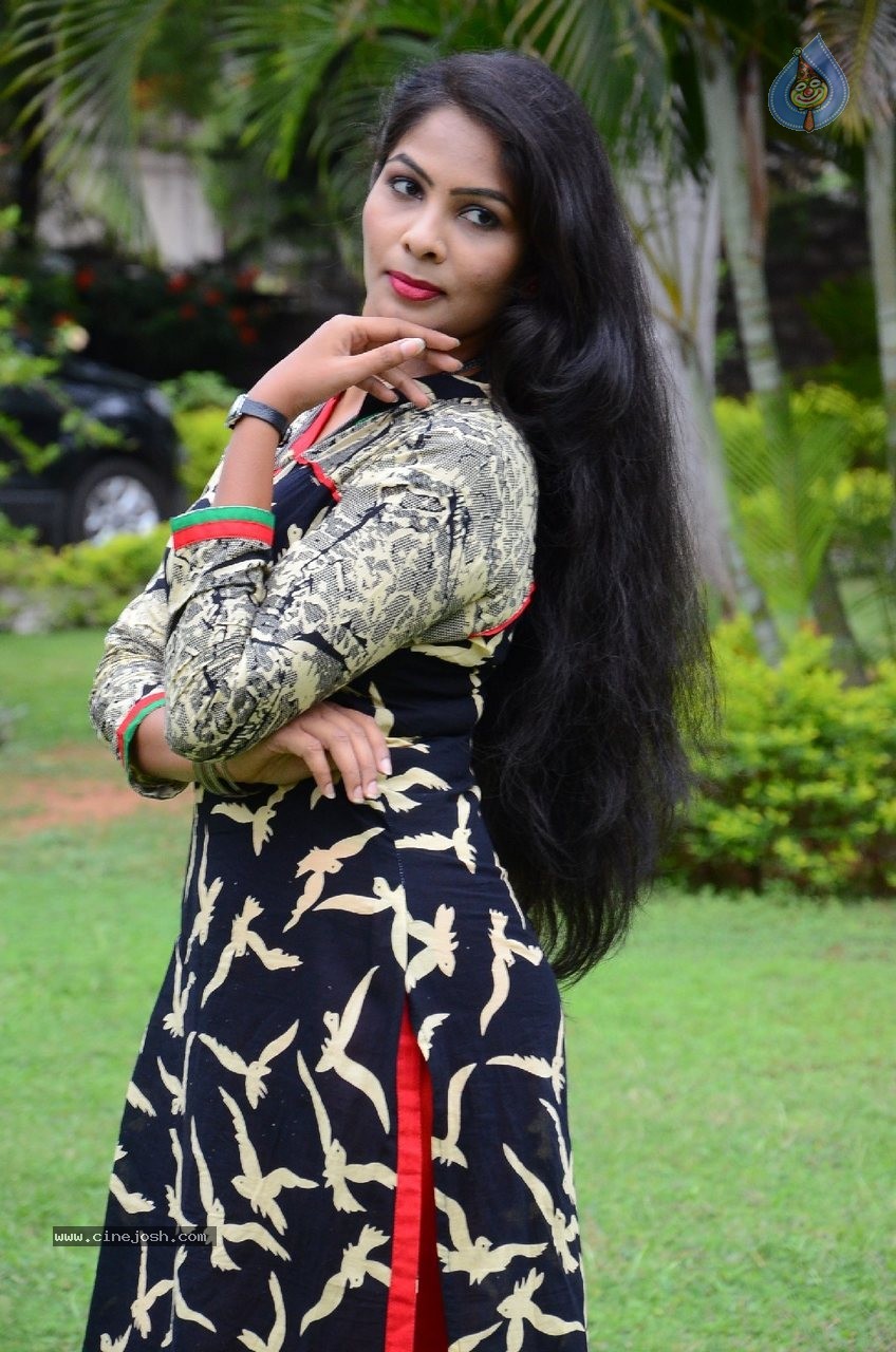 Bhanu Photos - 15 / 50 photos