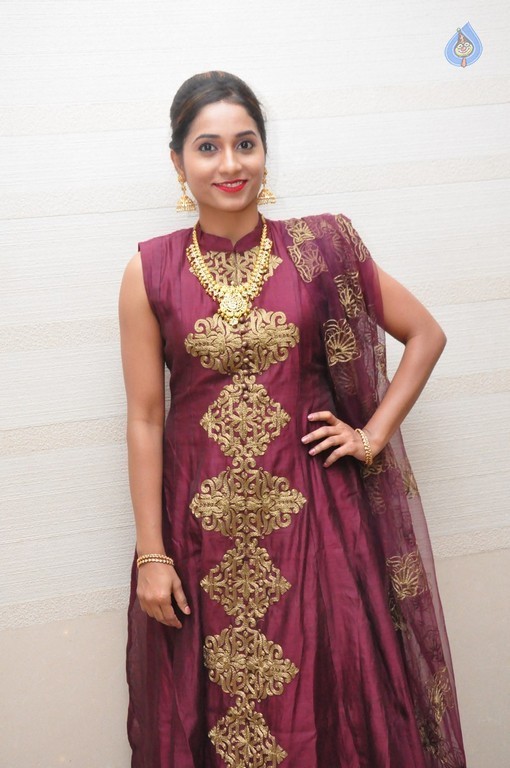 Bhanu Priya Pics - 21 / 21 photos