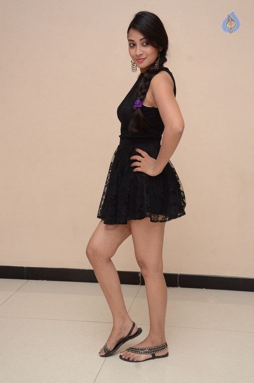 Bhanu Sri Latest Photos - 31 / 63 photos