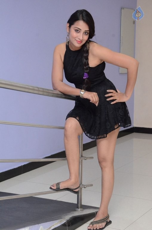 Bhanu Sri Latest Photos - 41 / 63 photos