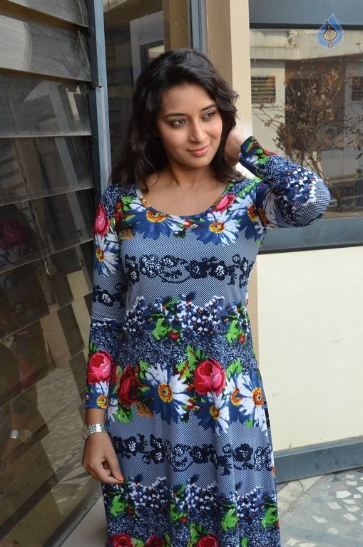 Bhanu Sri Latest Pics - 35 / 35 photos
