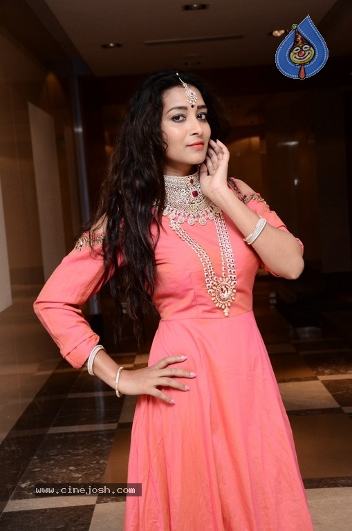 Bhanu Sri Latest Pics - 15 / 26 photos