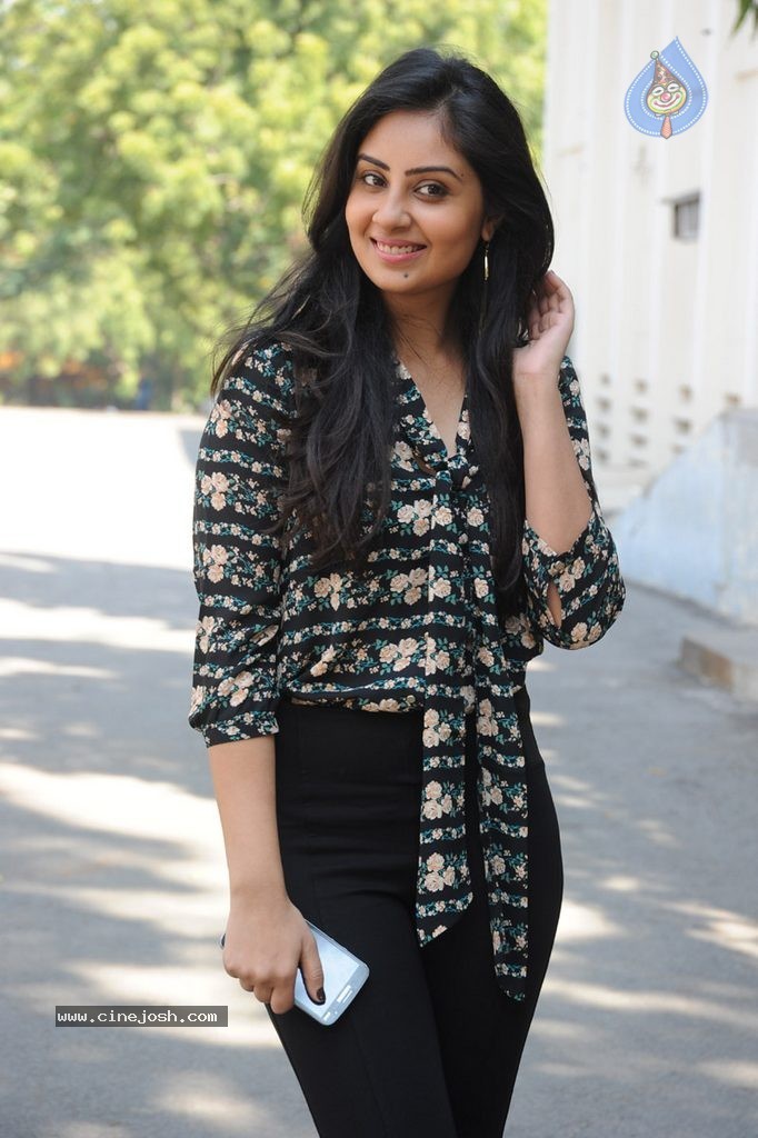 Bhanu Sri Mehra Latest Photos - 28 / 112 photos