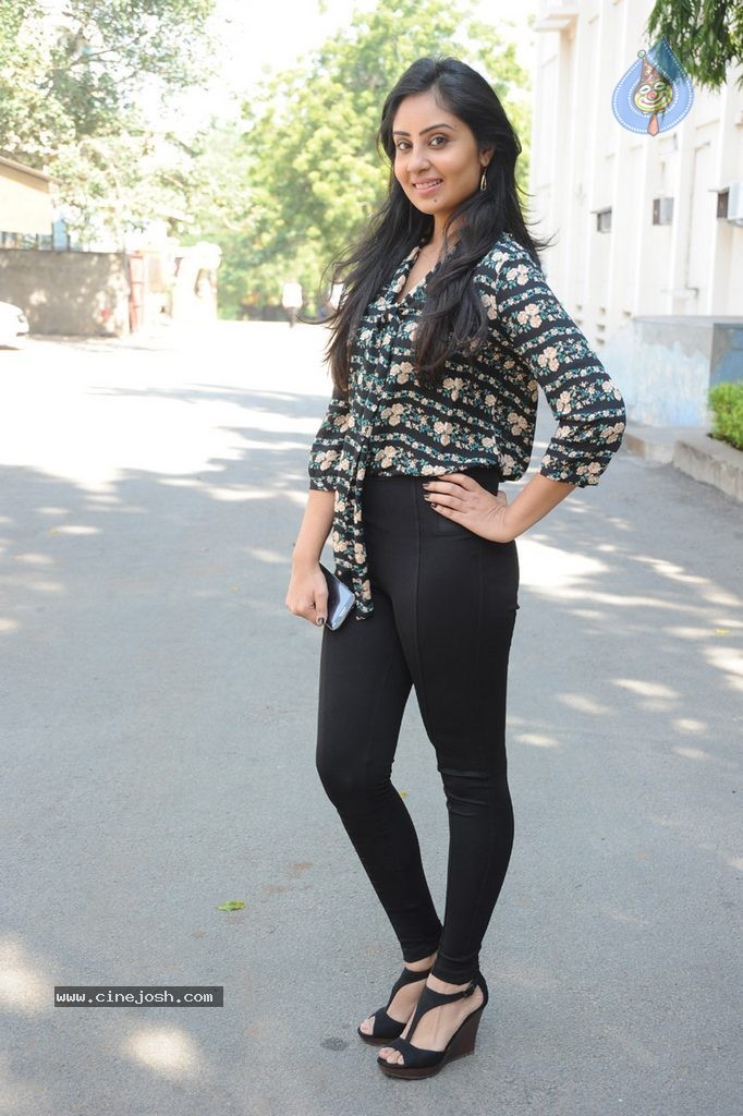 Bhanu Sri Mehra Latest Photos - 72 / 112 photos