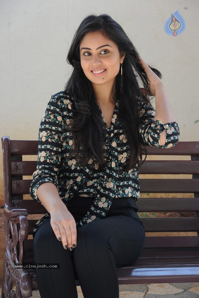 Bhanu Sri Mehra Latest Photos - 73 / 112 photos