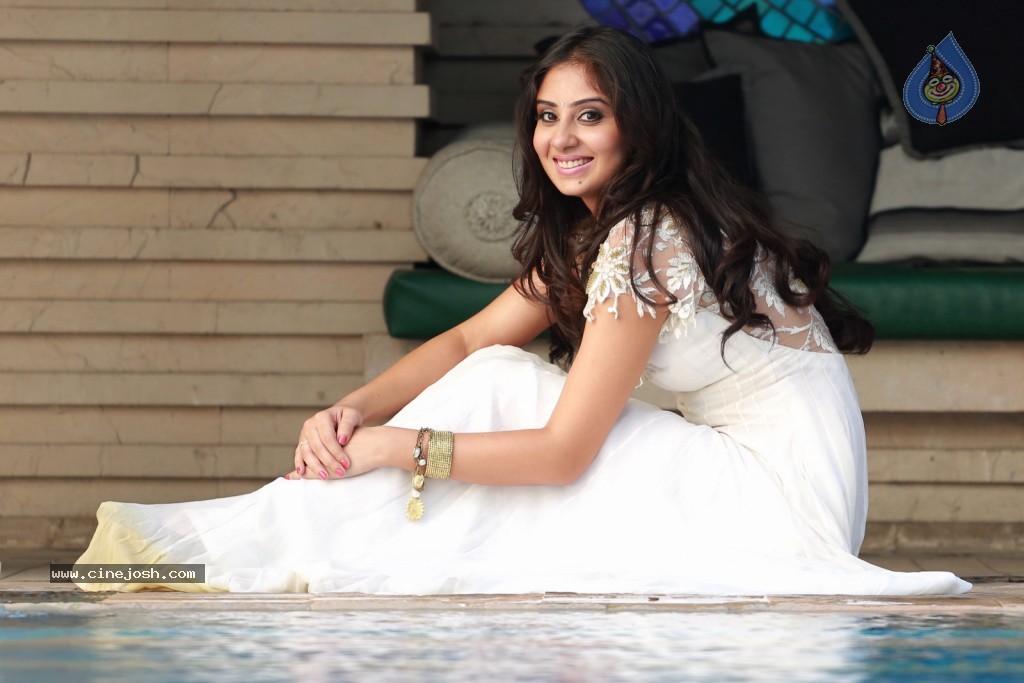 Bhanu Sri Mehra New Photos - 39 / 68 photos