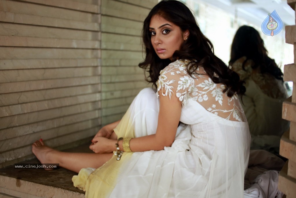 Bhanu Sri Mehra New Photos - 53 / 68 photos