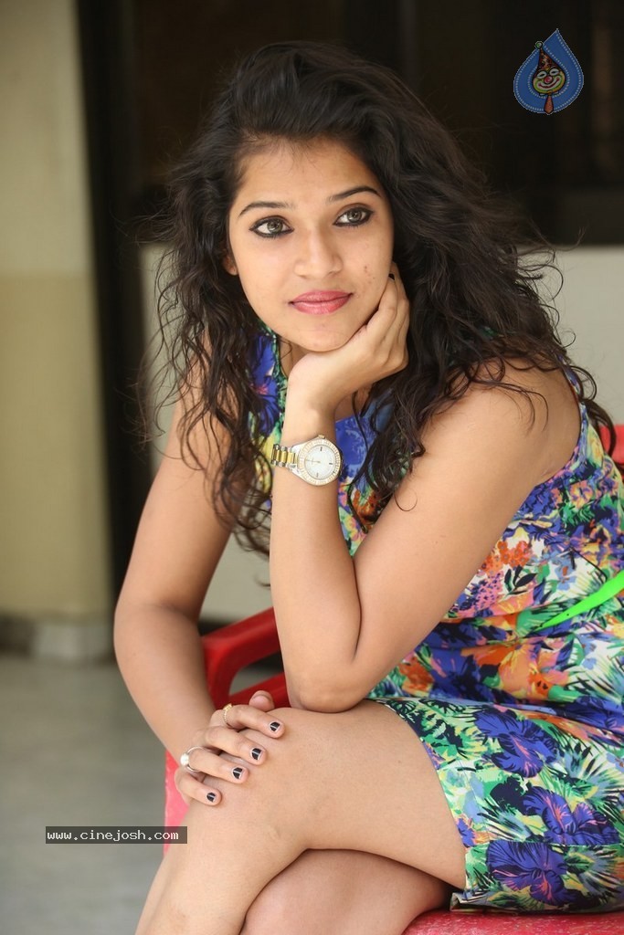 Bhargavi Latest Stills - 30 / 102 photos