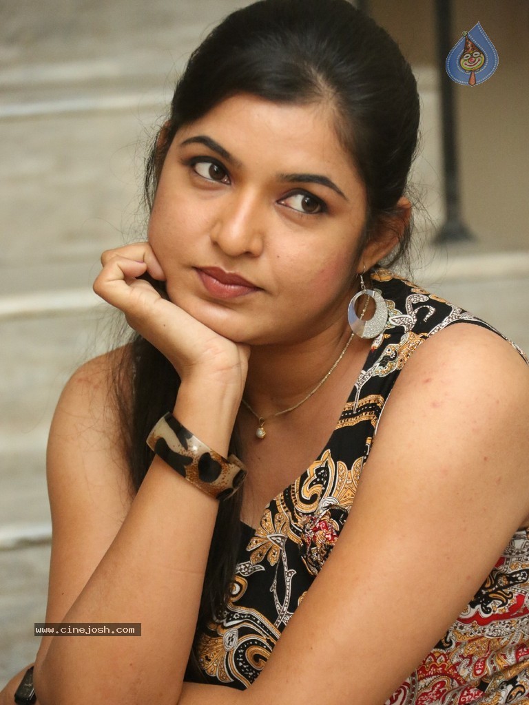 Bhavani Agarwal Latest Photos - 13 / 65 photos