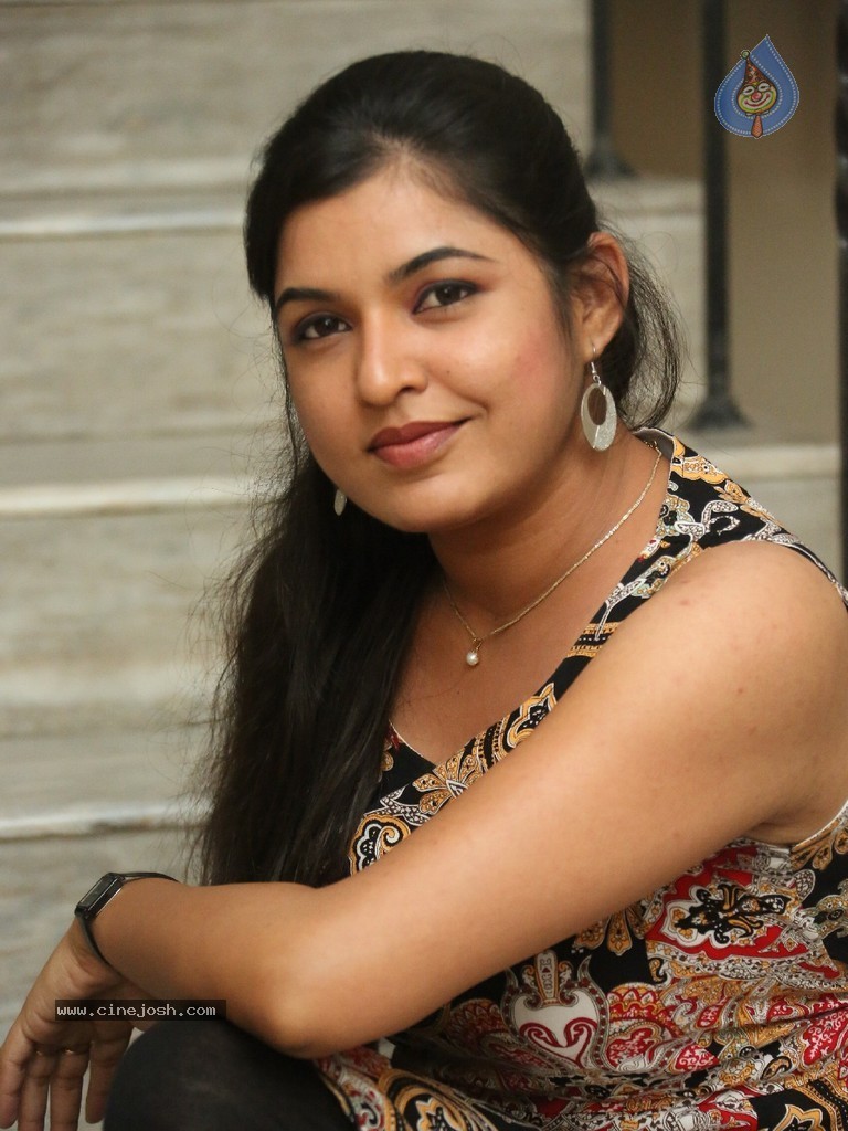 Bhavani Agarwal Latest Photos - 51 / 65 photos
