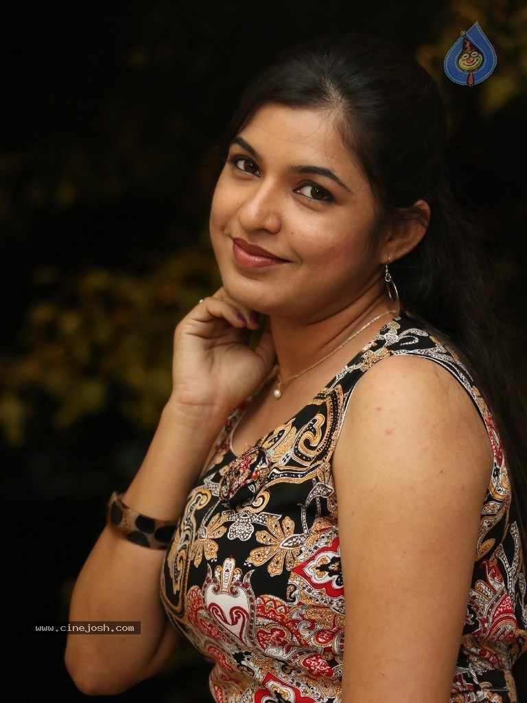 Bhavani Agarwal Latest Photos - 54 / 65 photos