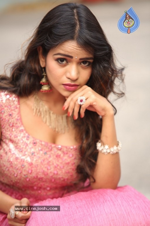 Bhavya Sree New Images - 2 / 18 photos