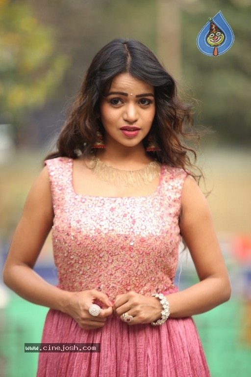 Bhavya Sree New Images - 4 / 18 photos