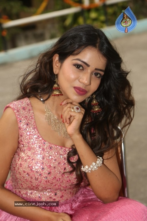 Bhavya Sree New Images - 13 / 18 photos