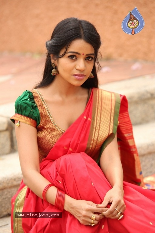 Bhavya Sri New Photos - 5 / 21 photos