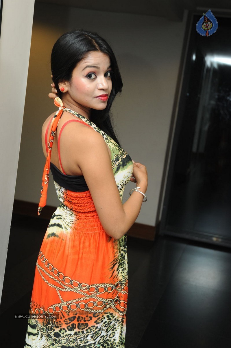 Bhavya Sri New Pics - 28 / 43 photos