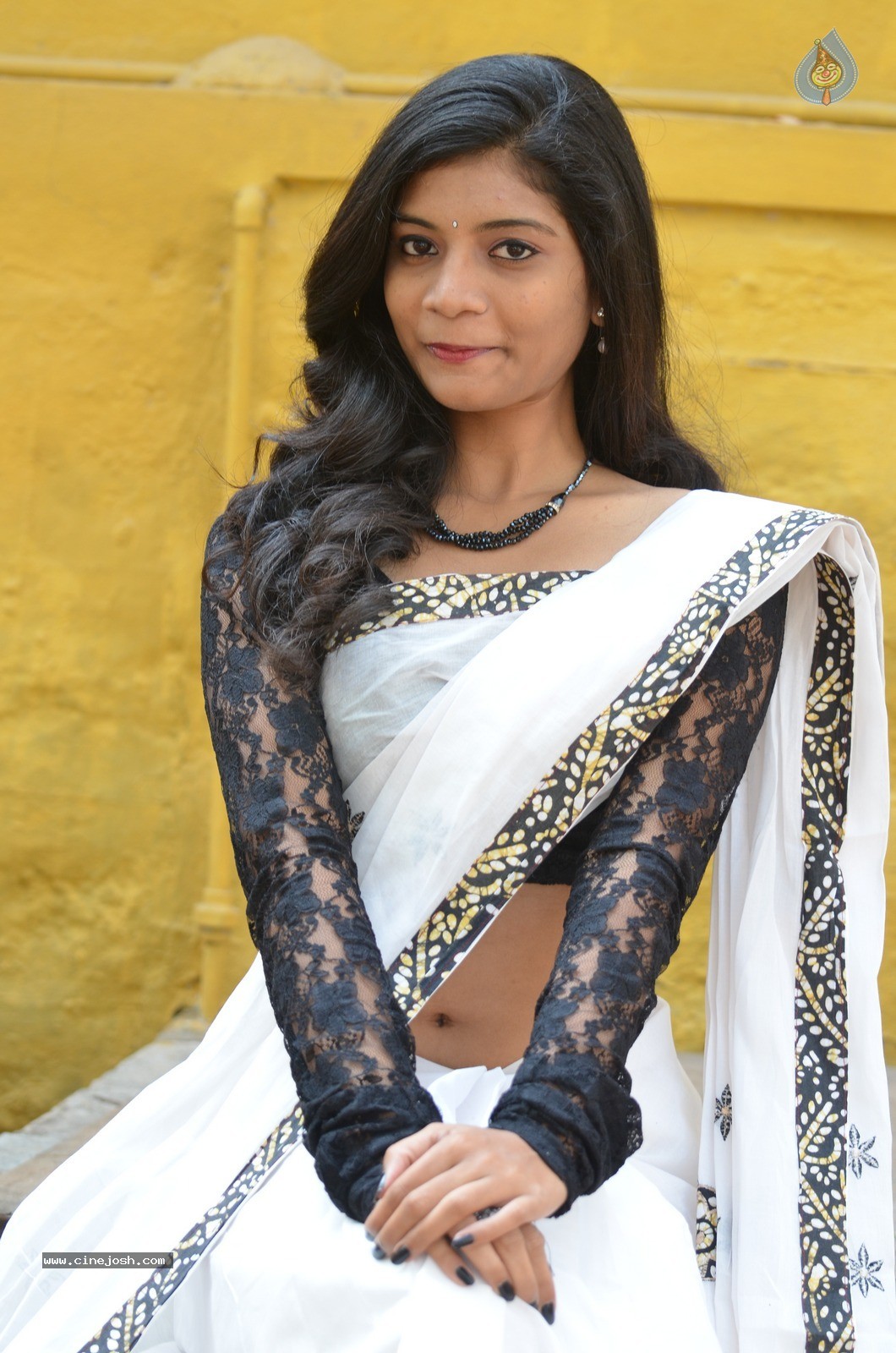 Bindhu New Photos - 15 / 30 photos