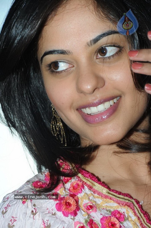 Bindu Madhavi Latest Photo Gallery - 2 / 35 photos
