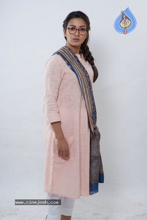 Catherine in Vadaladu Movie - 2 / 42 photos