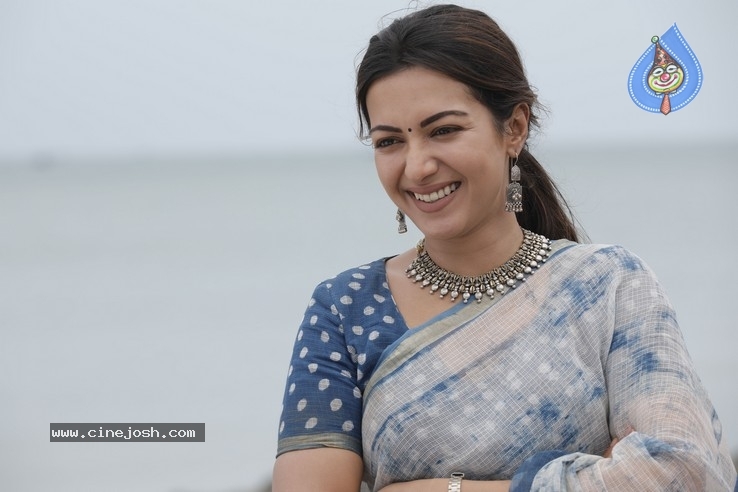 Catherine in Vadaladu Movie - 5 / 42 photos