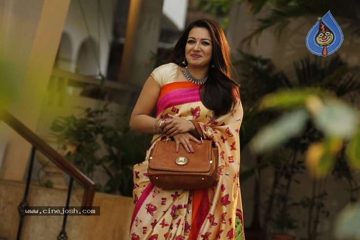 Catherine in Vadaladu Movie - 32 / 42 photos