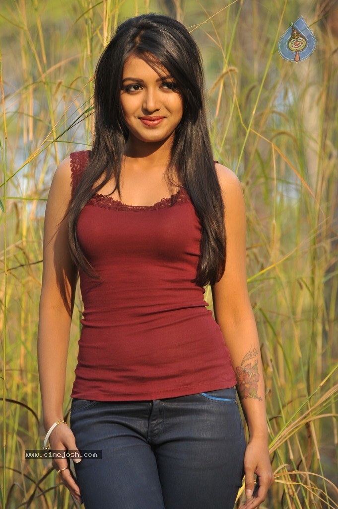 Catherine Tresa New Hot Stills - 65 / 93 photos