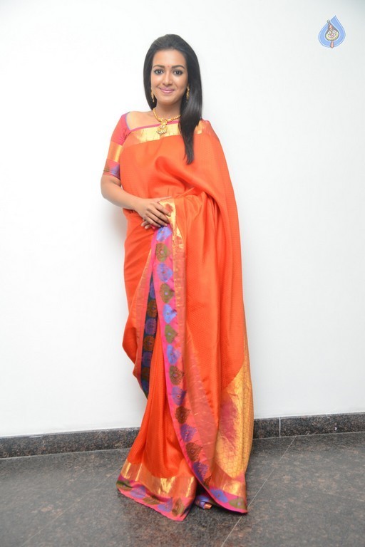 Catherine Tresa New Photos - 32 / 62 photos