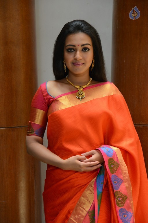 Catherine Tresa New Photos - 51 / 62 photos