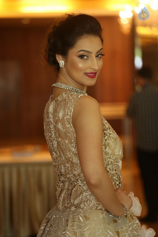 Chandini Sharma Latest Photos - 27 / 36 photos