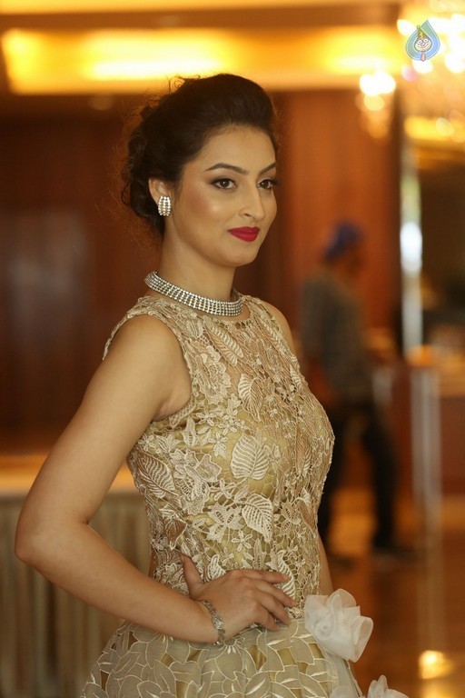 Chandini Sharma Latest Photos - 29 / 36 photos