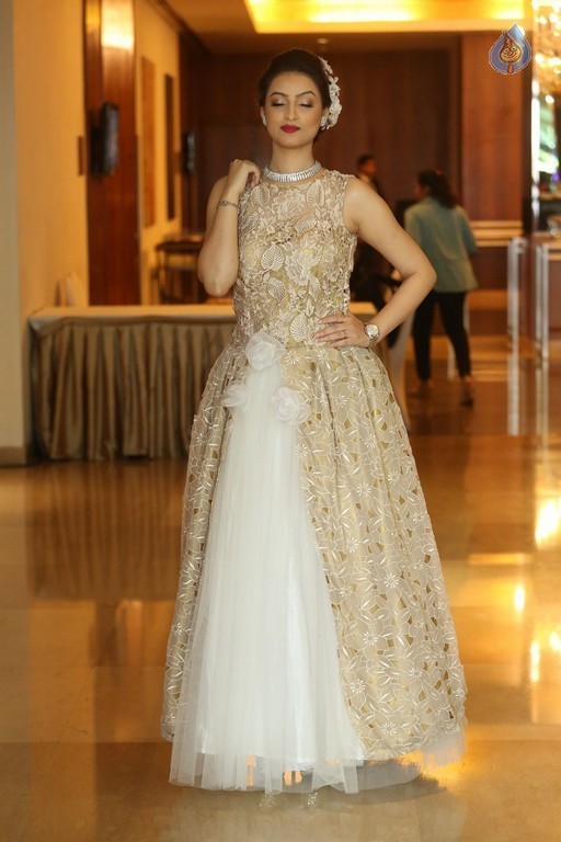 Chandini Sharma Latest Photos - 32 / 36 photos