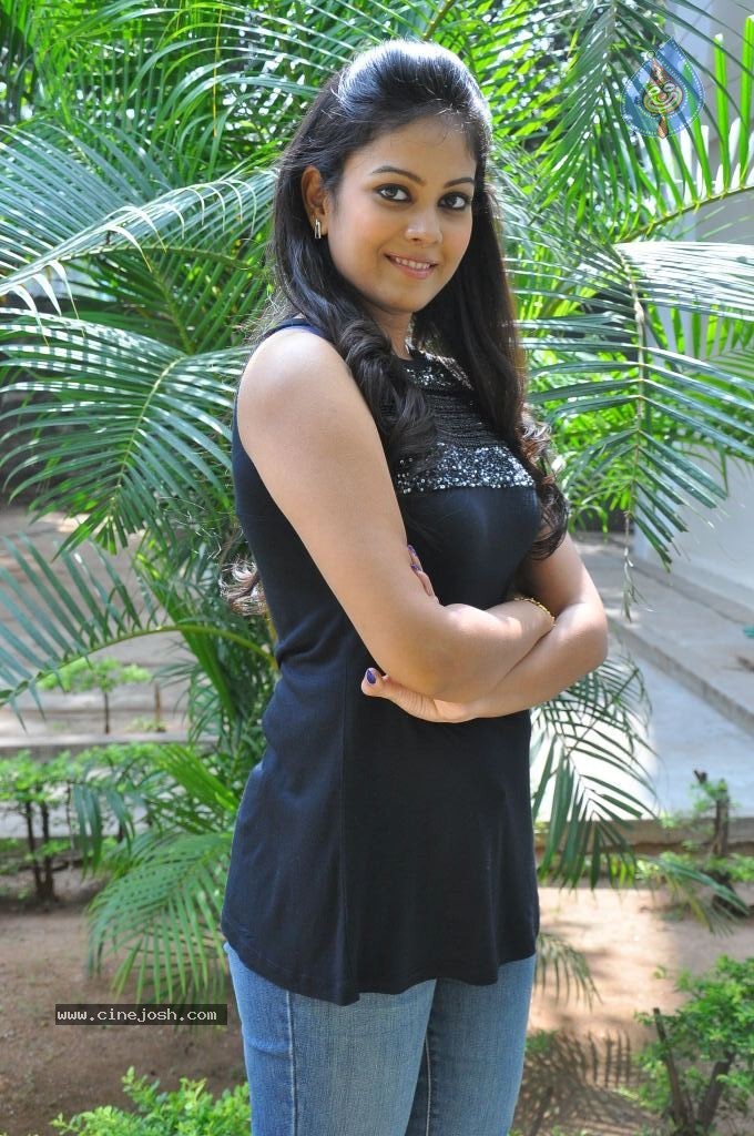 Chandini Stills - 29 / 76 photos