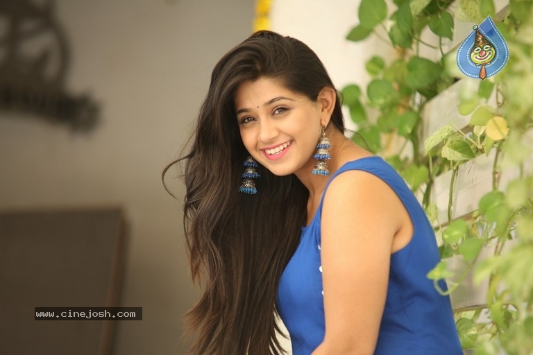 Chandni Bhagwanani Photos - 22 / 31 photos