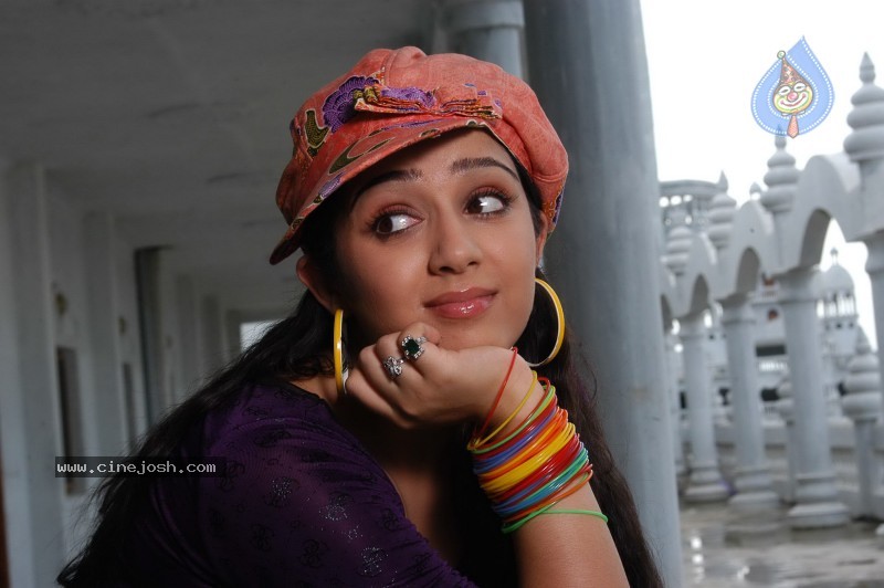 Charmi - Sye Aata (CineJosh Exclusive) - 8 / 9 photos