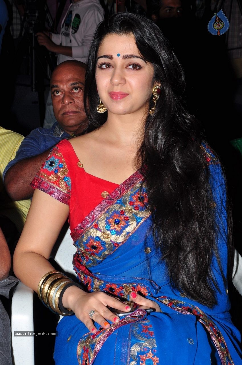 Charmi at Jyothi Lakshmi SM - 40 / 83 photos