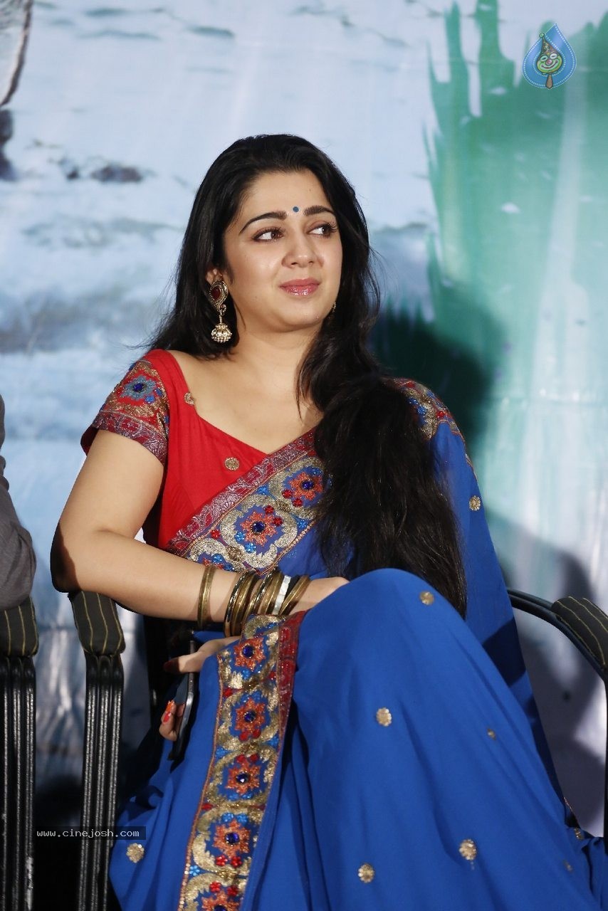 Charmi at Jyothi Lakshmi SM - 47 / 83 photos