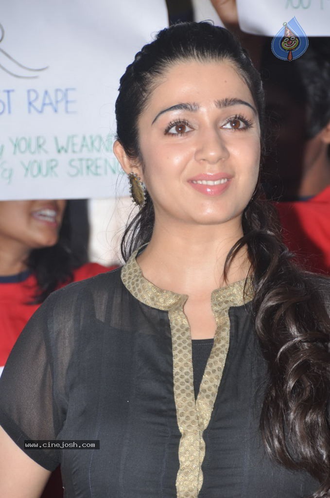 Charmi at Pratighatana Audio  - 13 / 75 photos