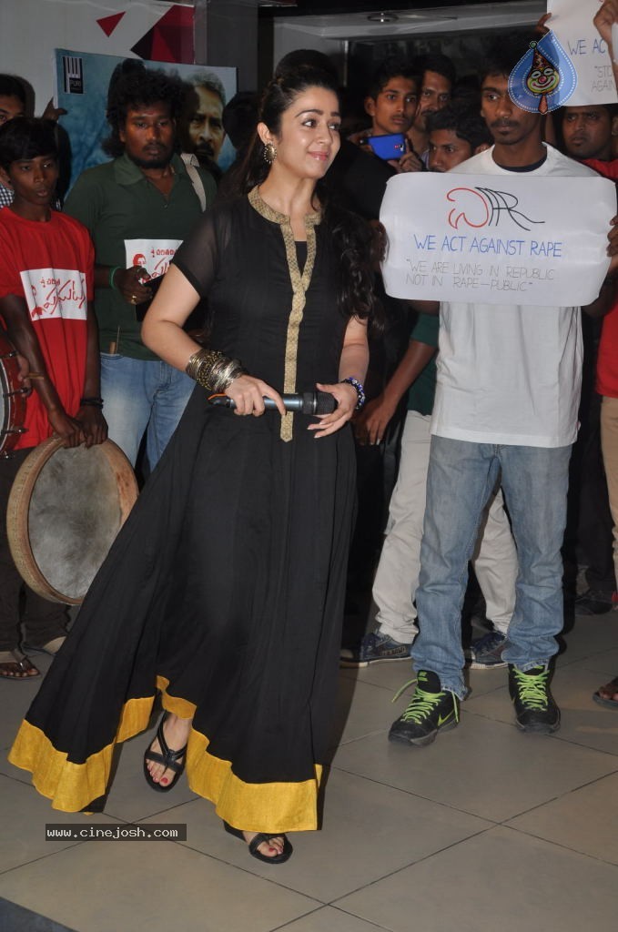 Charmi at Pratighatana Audio  - 27 / 75 photos