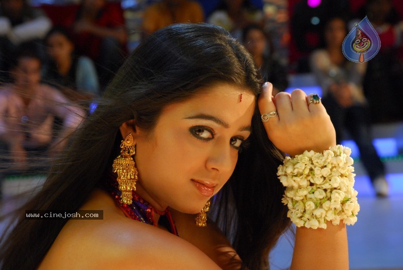 Charmi Spicy Gallery - 9 / 25 photos